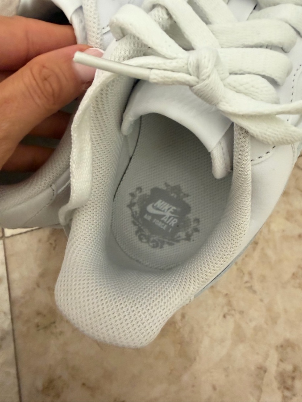 Nike Air Force 1 Low - White Leather - Picture 7 of 8